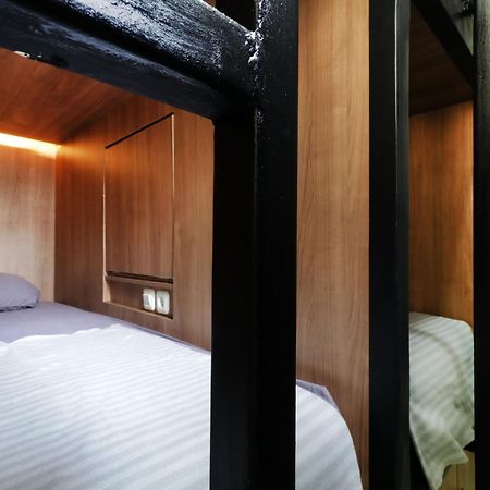 Oliver'S Guest House Tangerang Ngoại thất bức ảnh