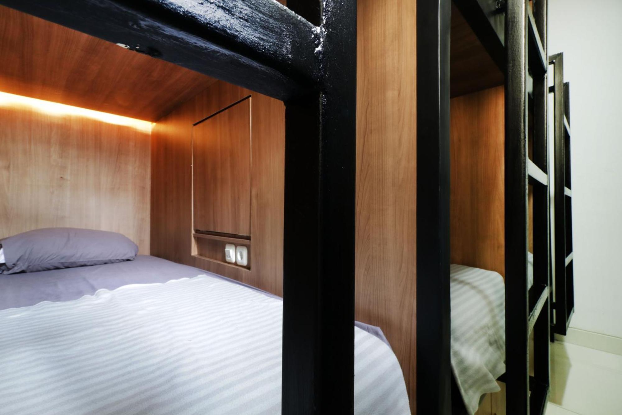 Oliver'S Guest House Tangerang Ngoại thất bức ảnh